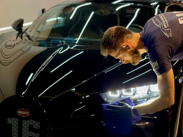 headlights Cleaning